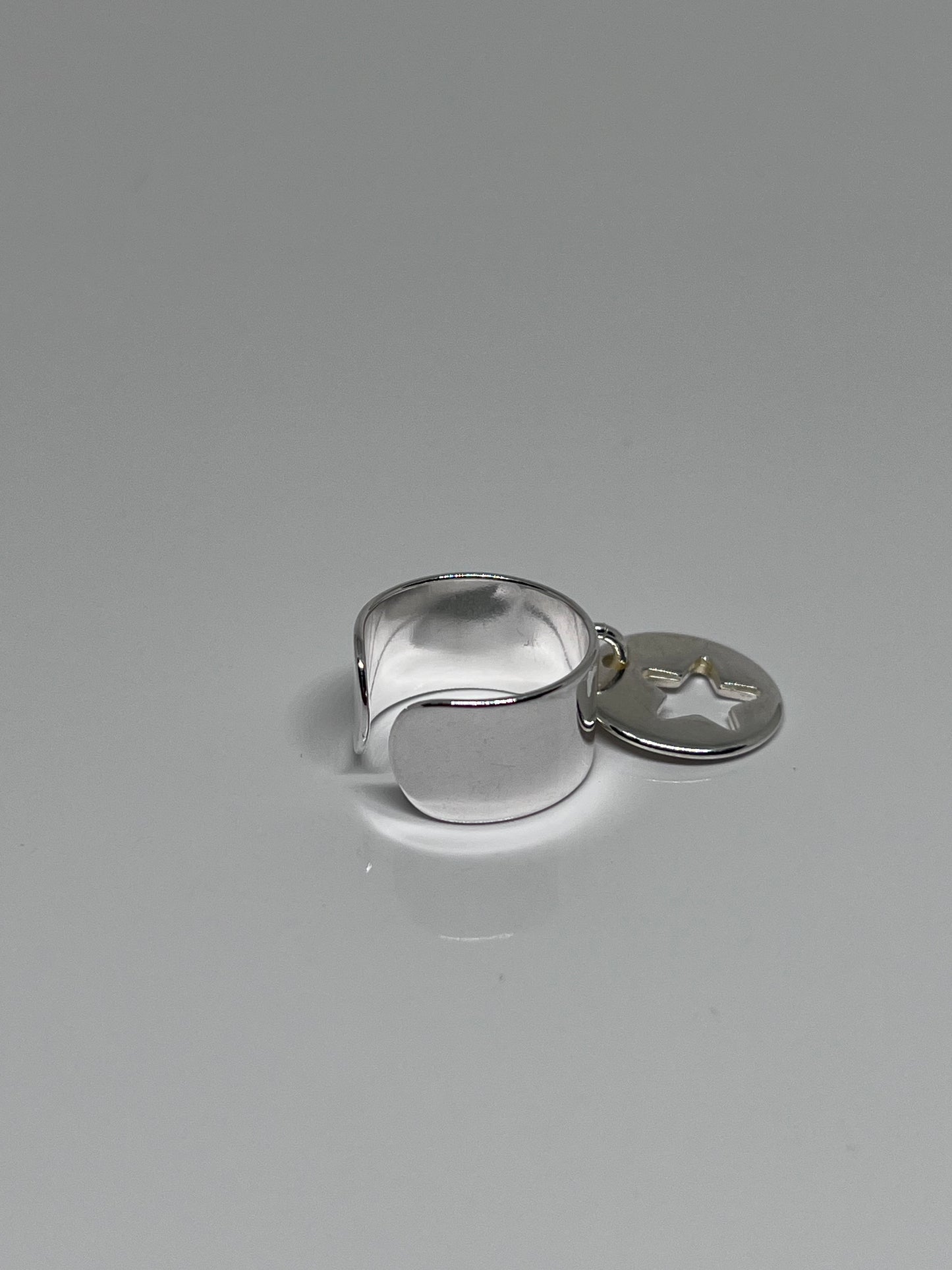 Bague breloque étoile creusée