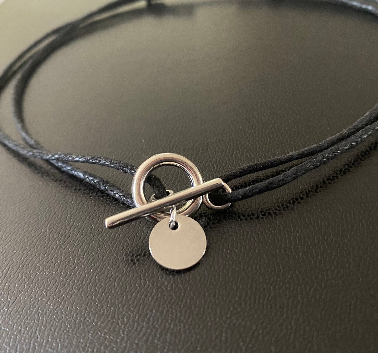 Collier toggle pampille ronde