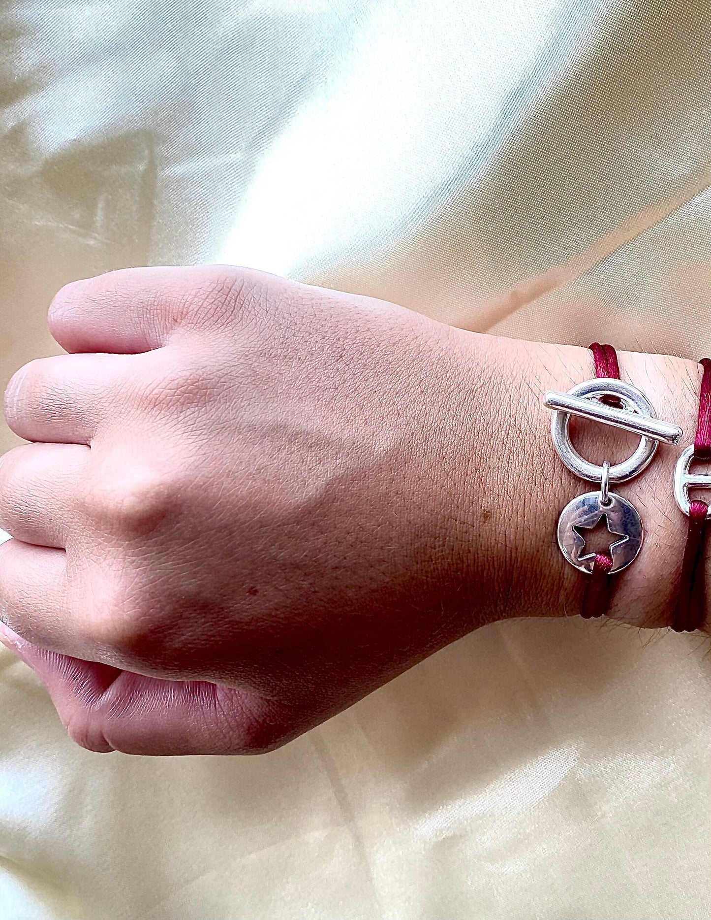 bracelet toggle rond toile creus