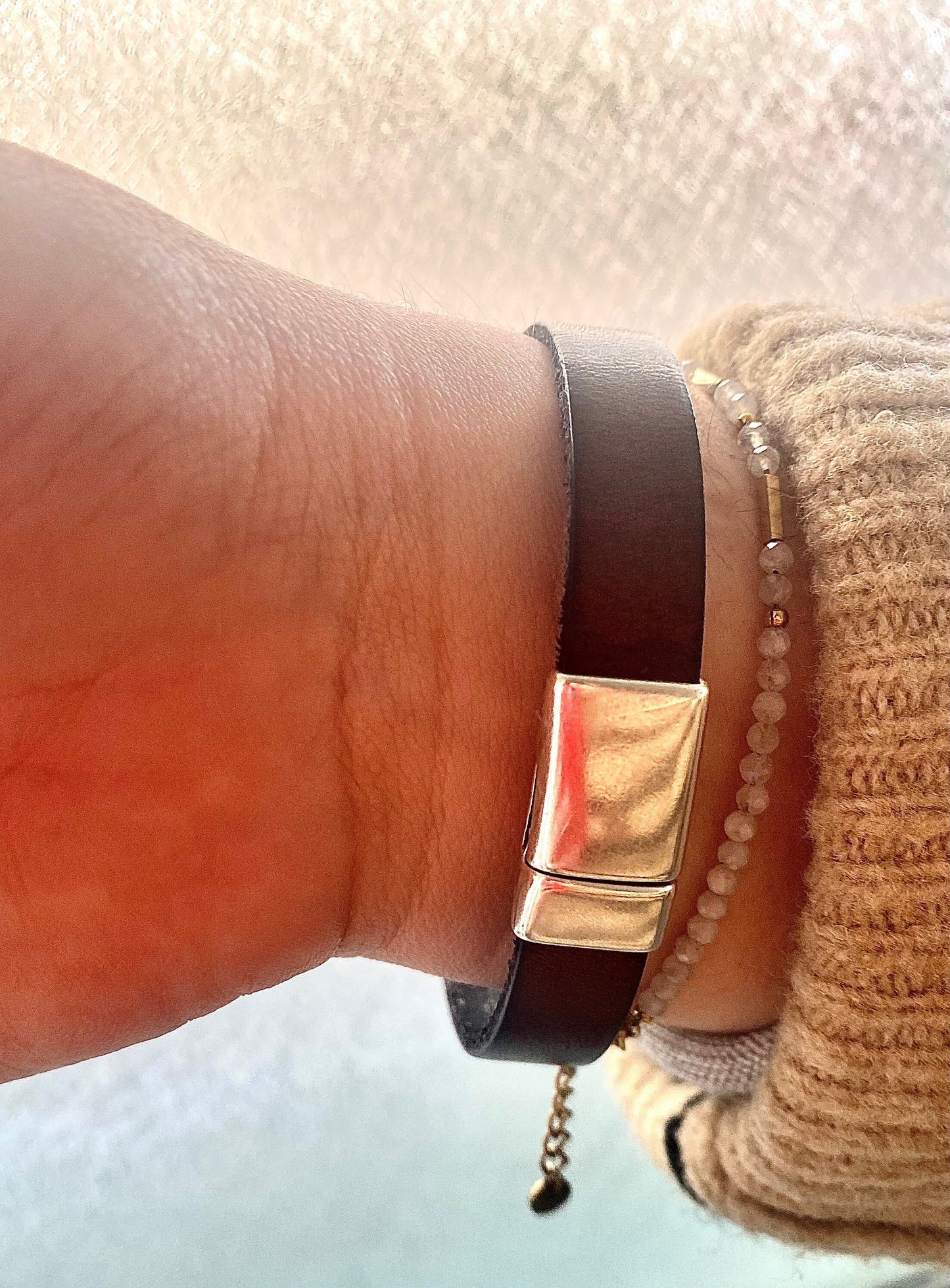 bracelet 100% cuir veritable et etrier en plaque argent