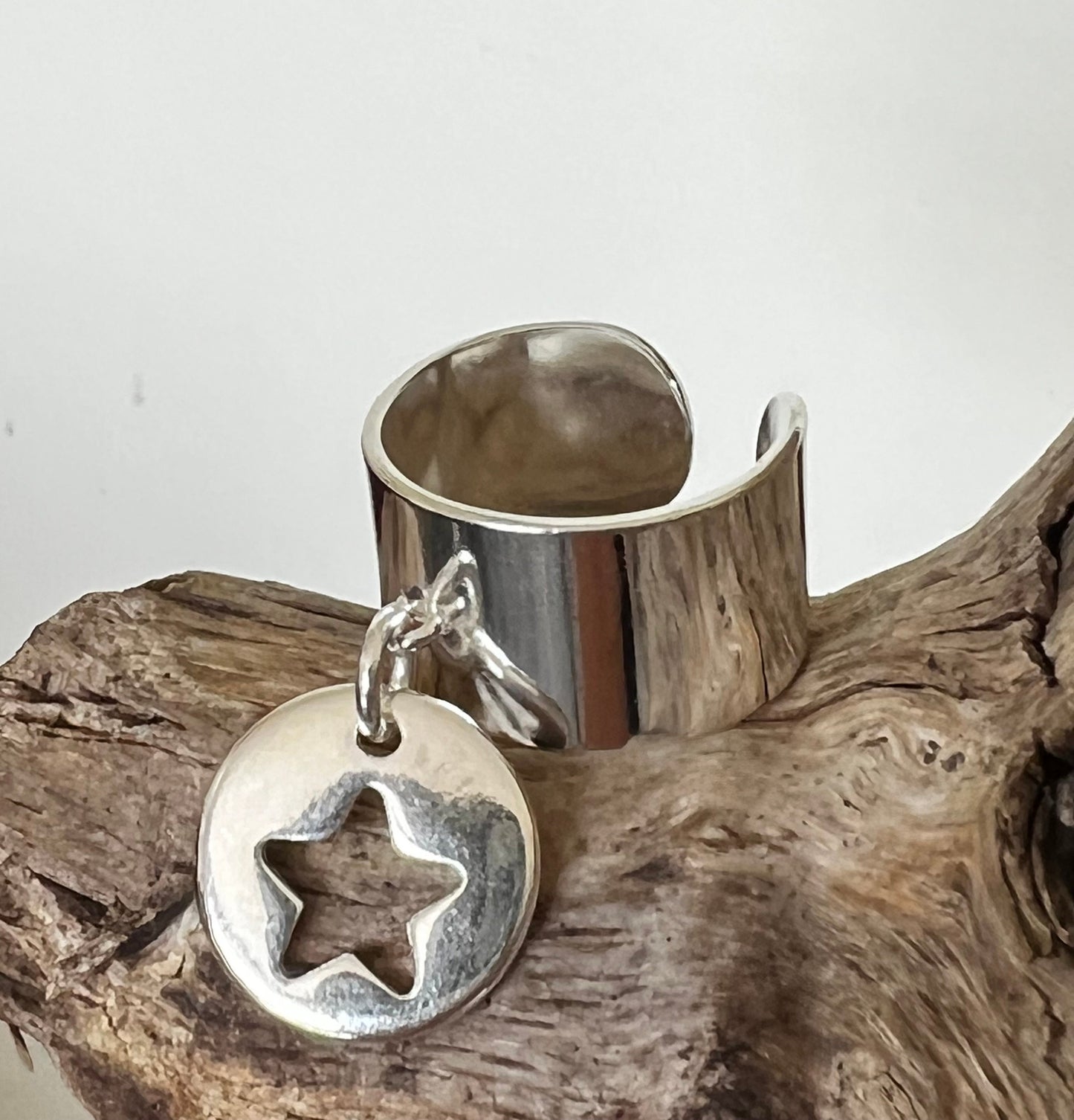 Bague breloque étoile creusée