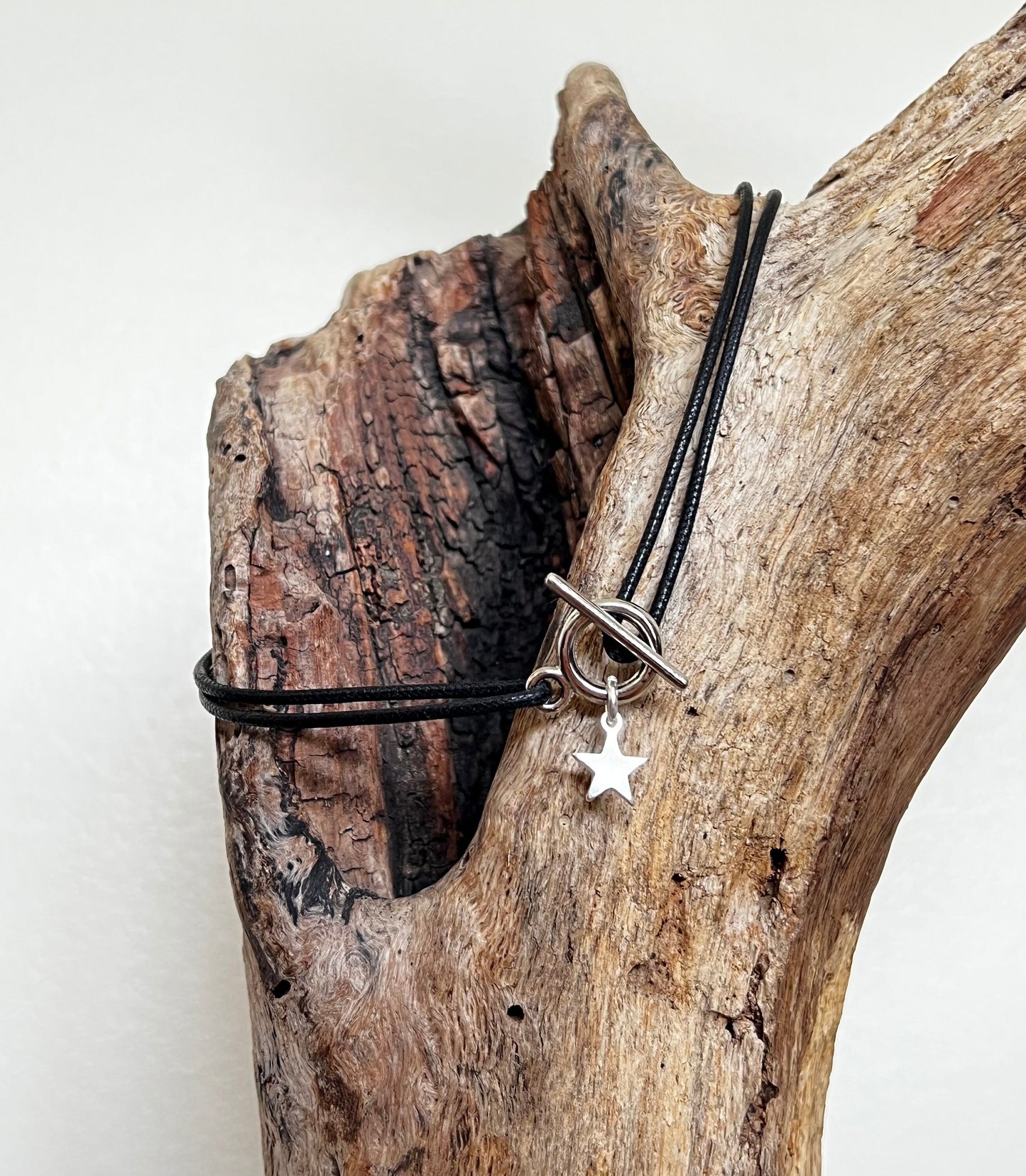 Collier toggle breloque toile