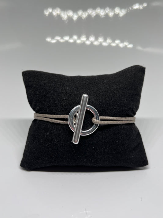 bracelet en T et cordon
