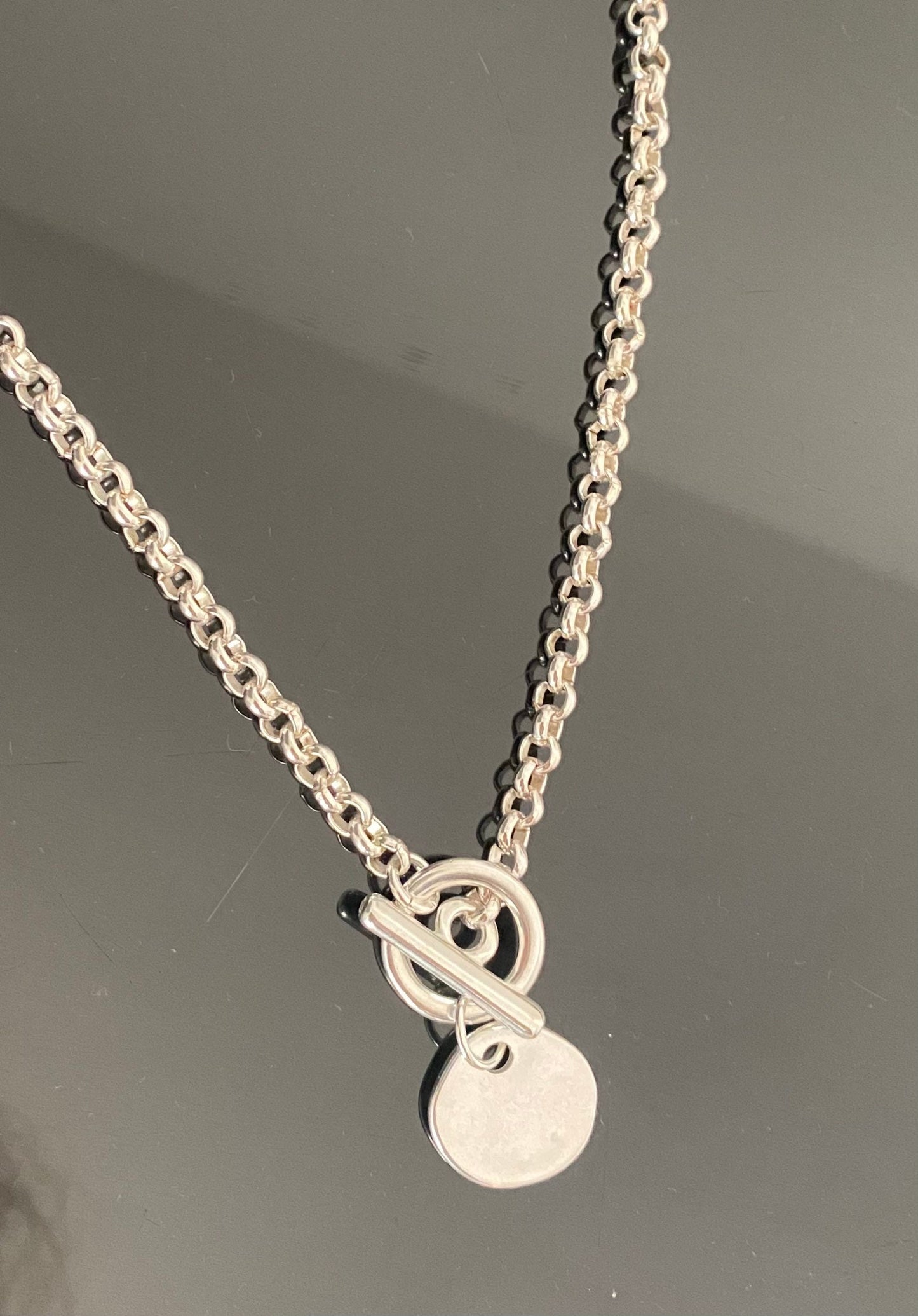 Collier toggle chane breloque ronde