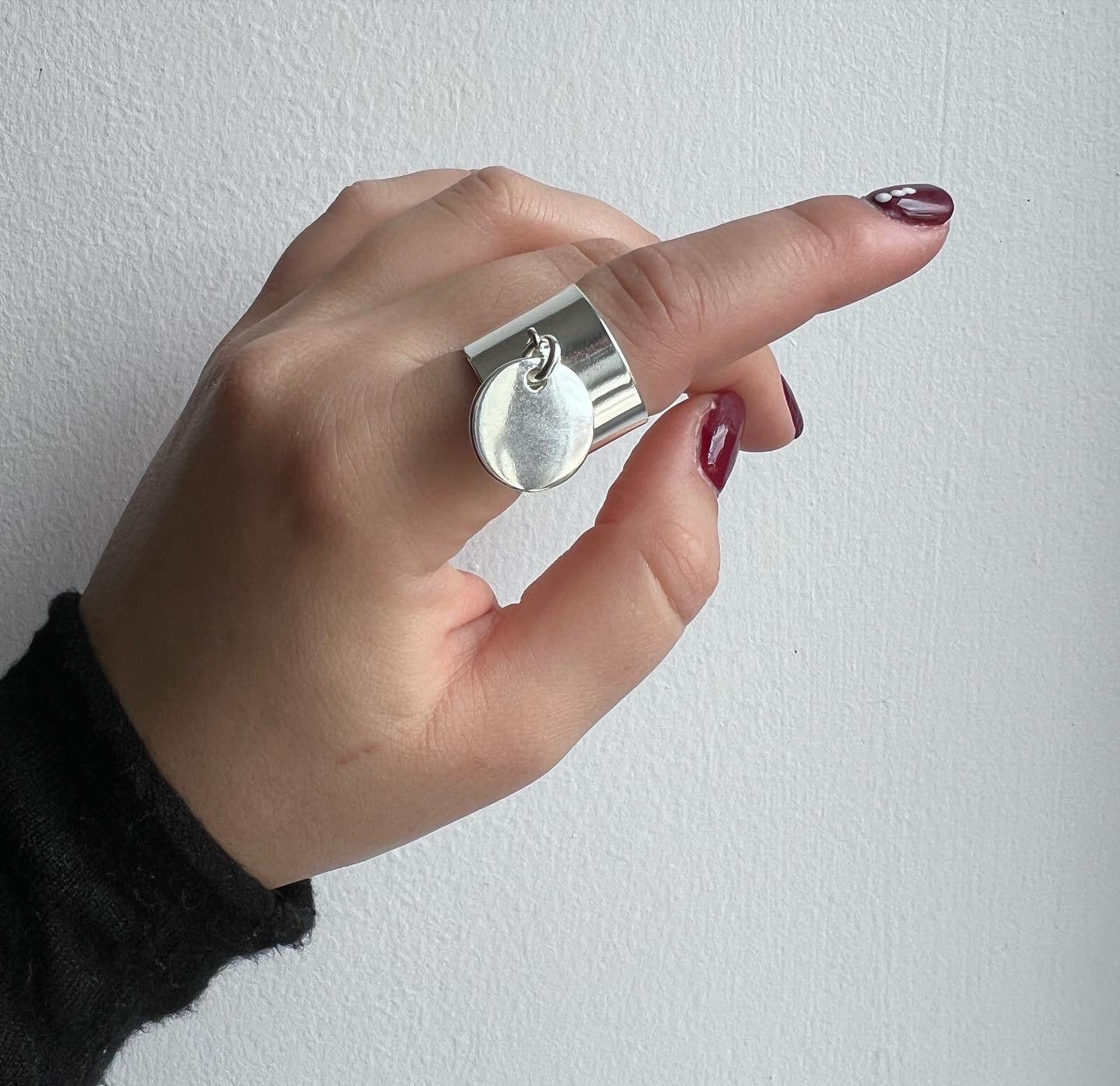 bague trs large breloque ronde